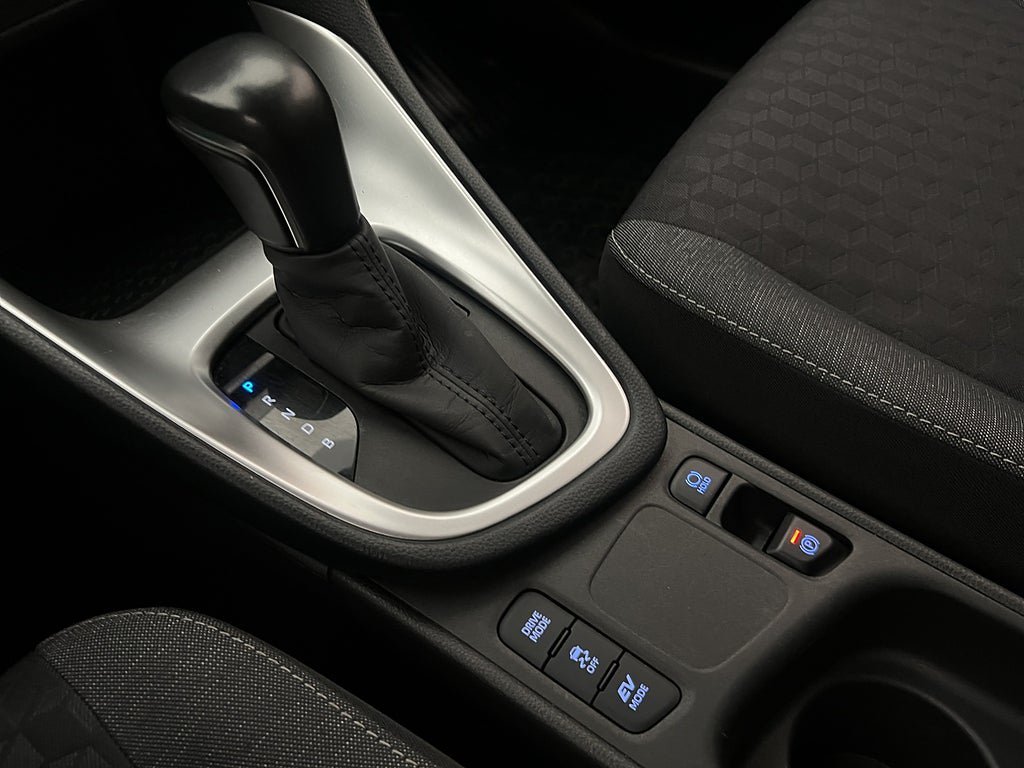 Vehicle Image 24