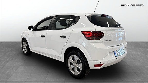 Vehicle Image 7