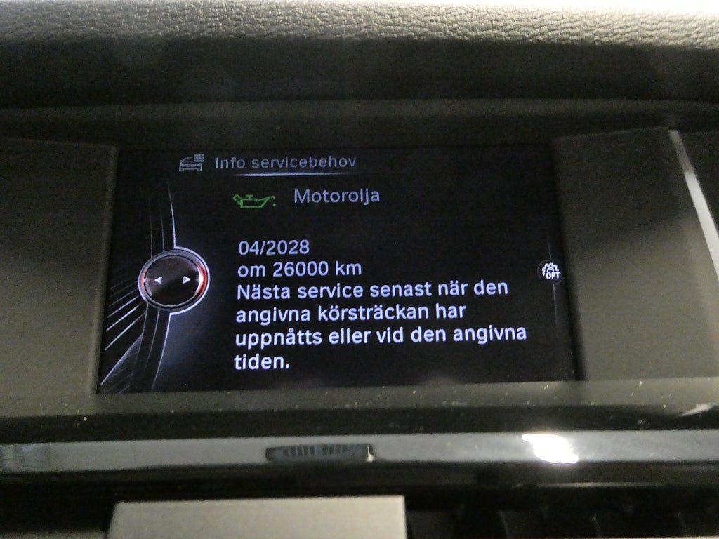 Vehicle Image 24