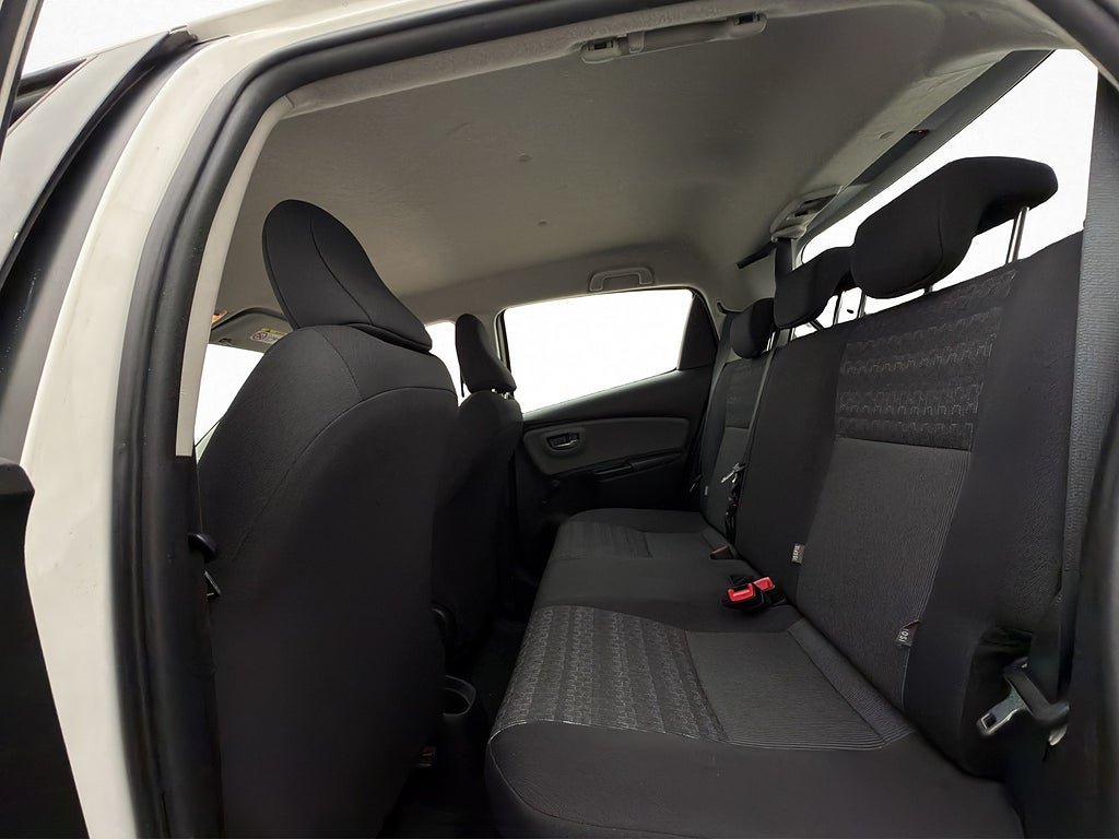 Vehicle Image 14