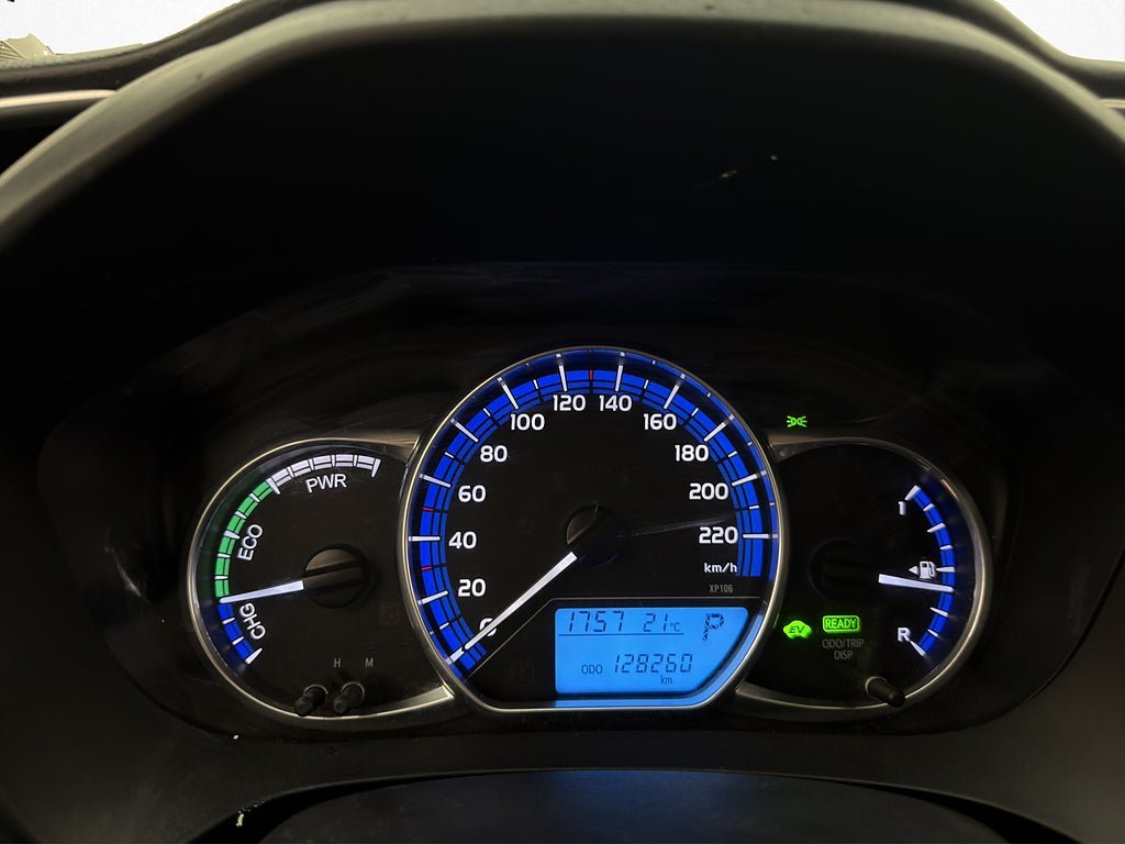 Vehicle Image 16