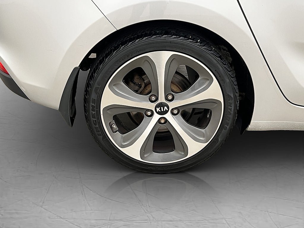 Vehicle Image 30