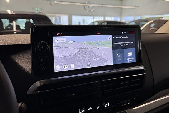Vehicle Image 19
