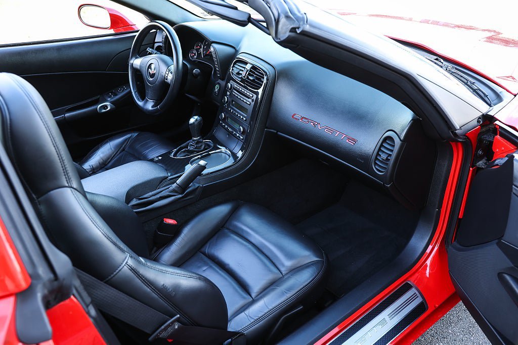 Vehicle Image 15