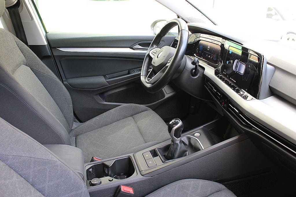 Vehicle Image 28