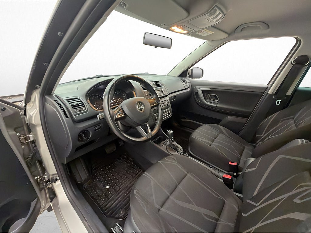 Vehicle Image 10