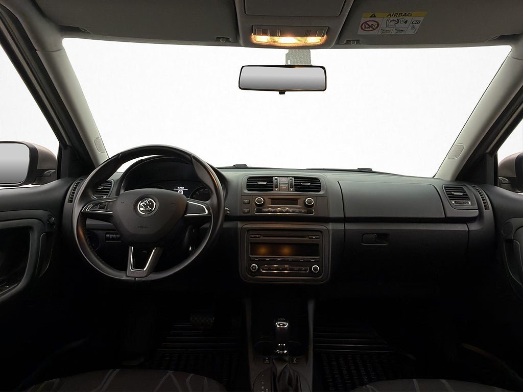 Vehicle Image 15