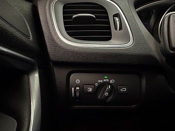 Vehicle Image 29
