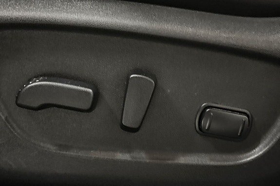 Vehicle Image 28