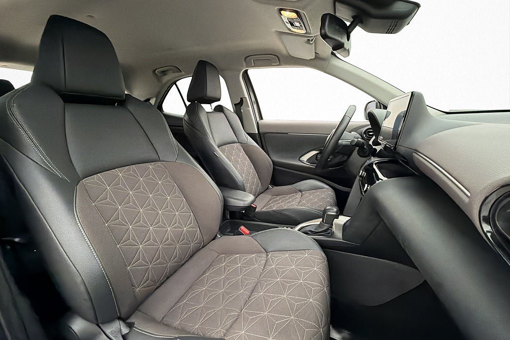 Vehicle Image 14