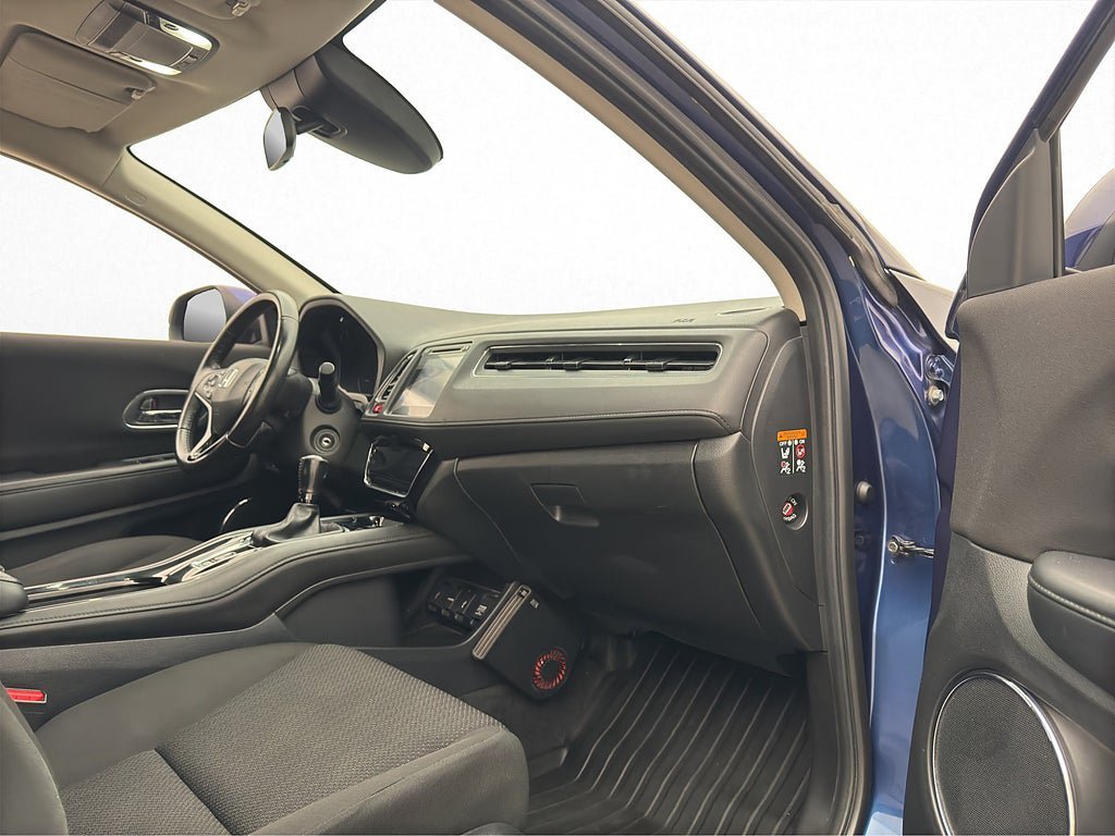 Vehicle Image 23