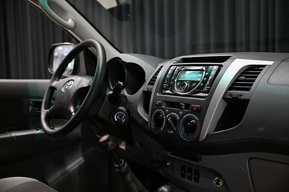 Vehicle Image 26