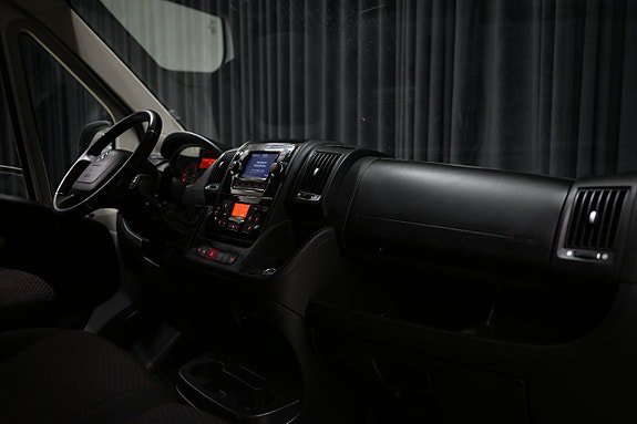 Vehicle Image 26