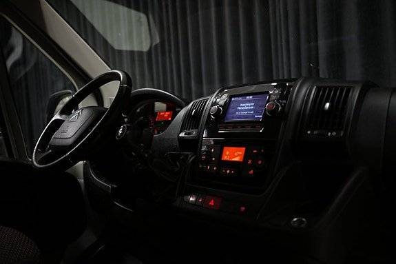 Vehicle Image 27