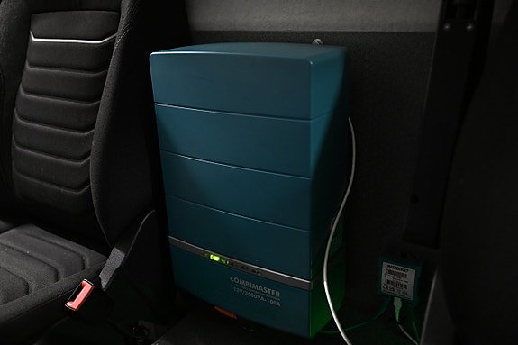 Vehicle Image 18