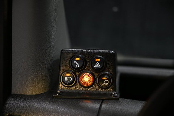 Vehicle Image 23