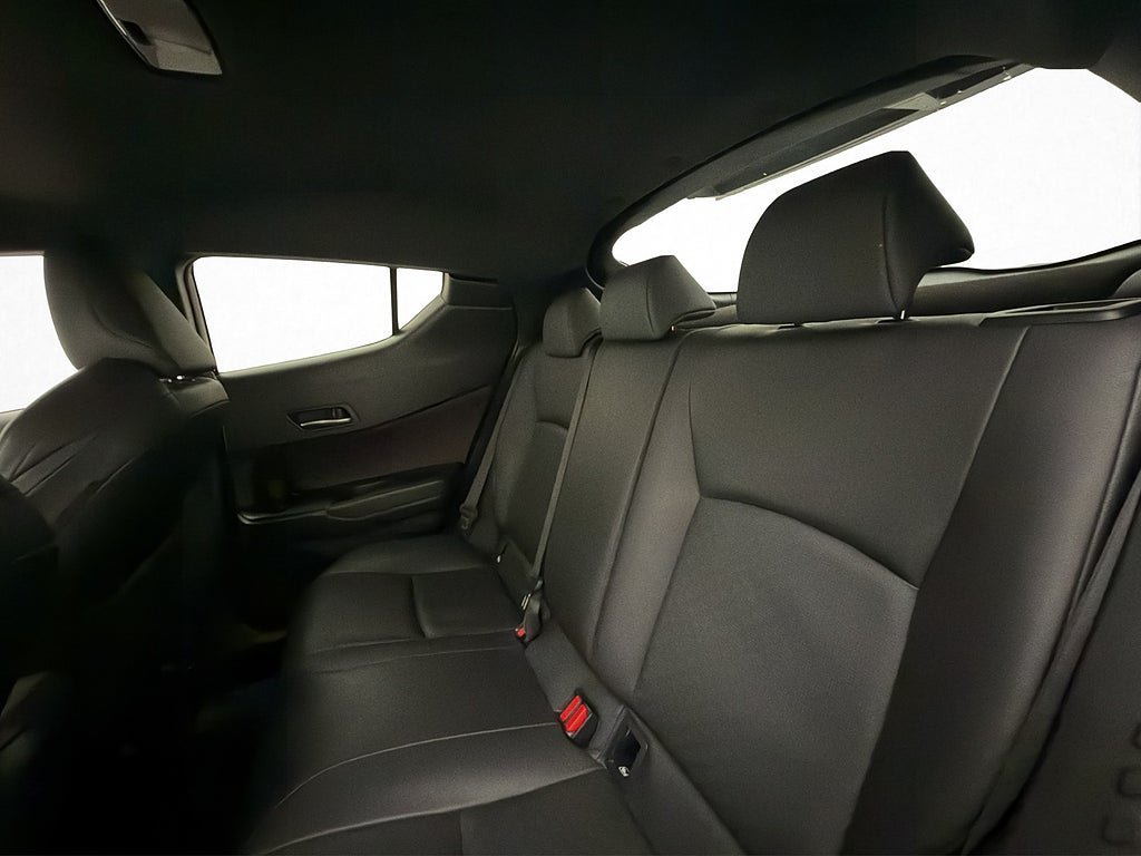 Vehicle Image 26