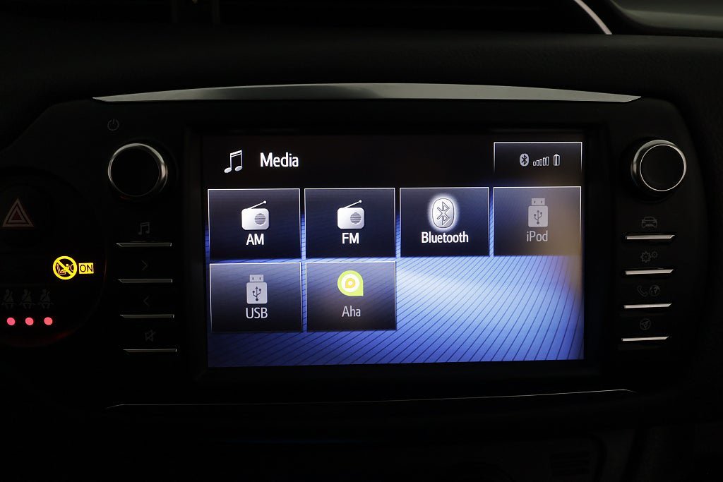 Vehicle Image 18