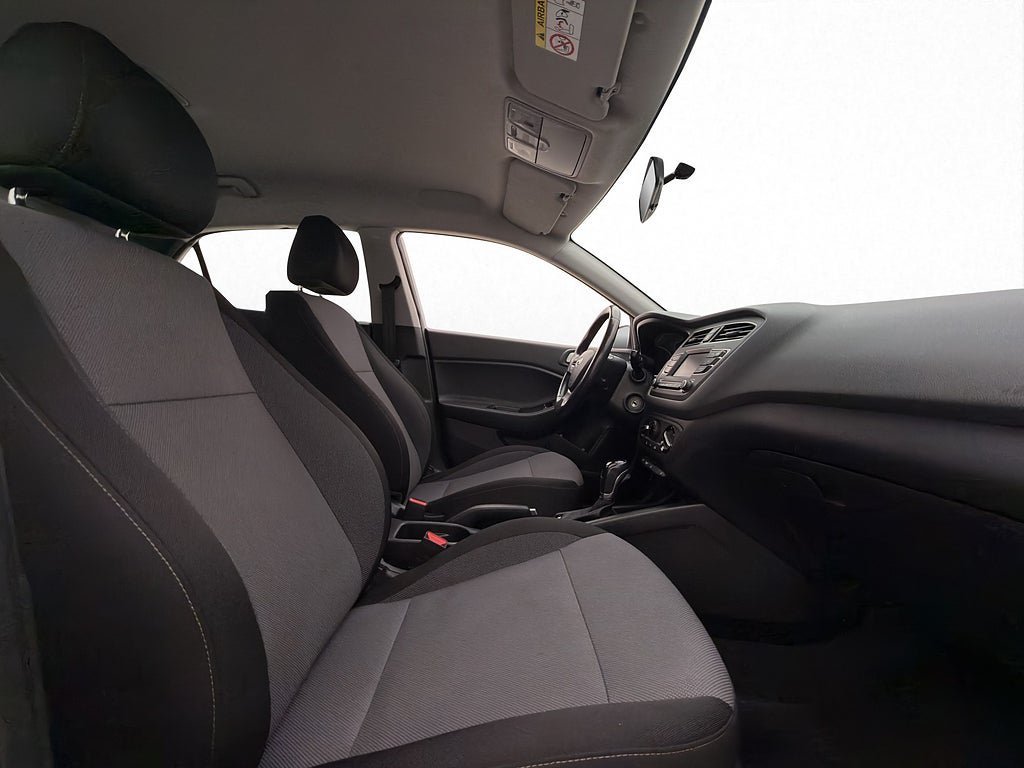 Vehicle Image 14