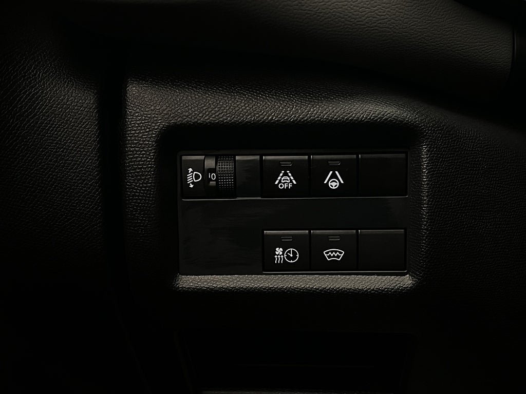 Vehicle Image 33
