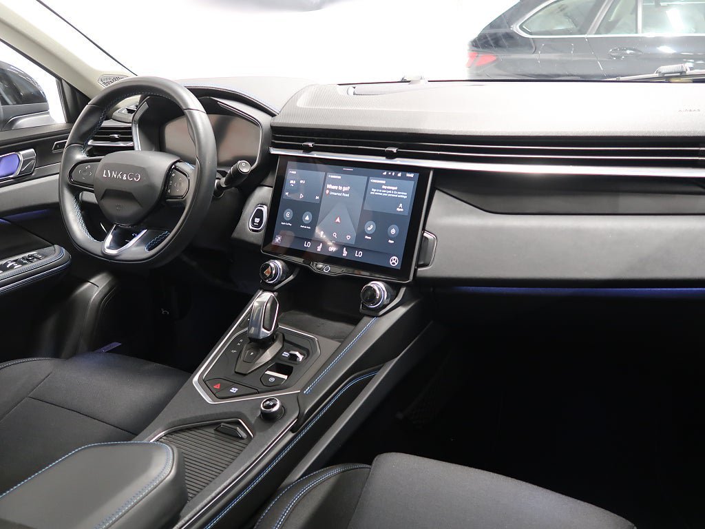 Vehicle Image 16