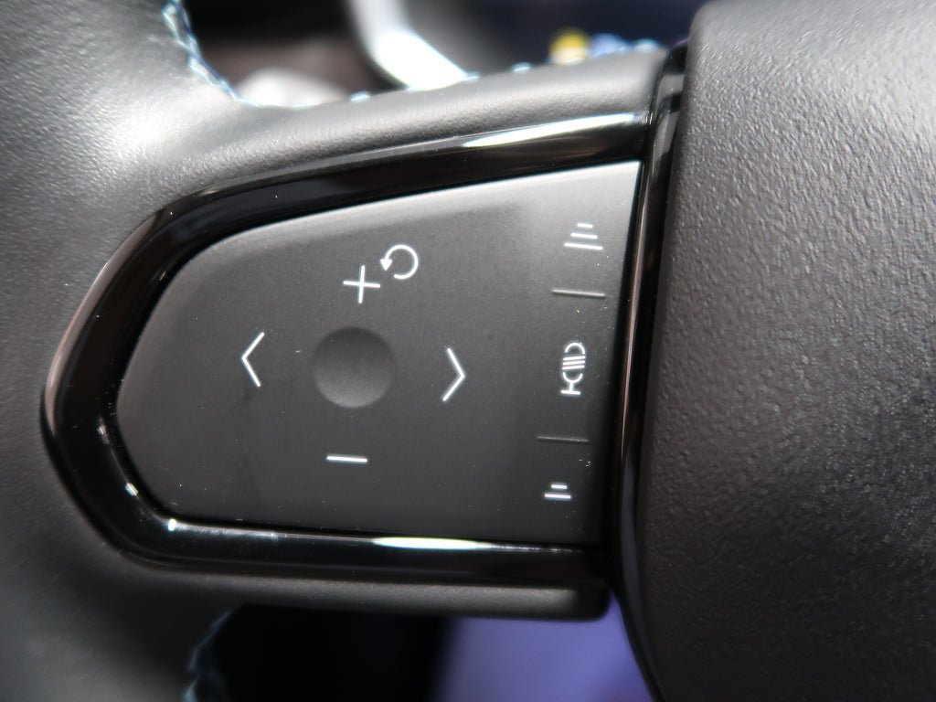 Vehicle Image 38