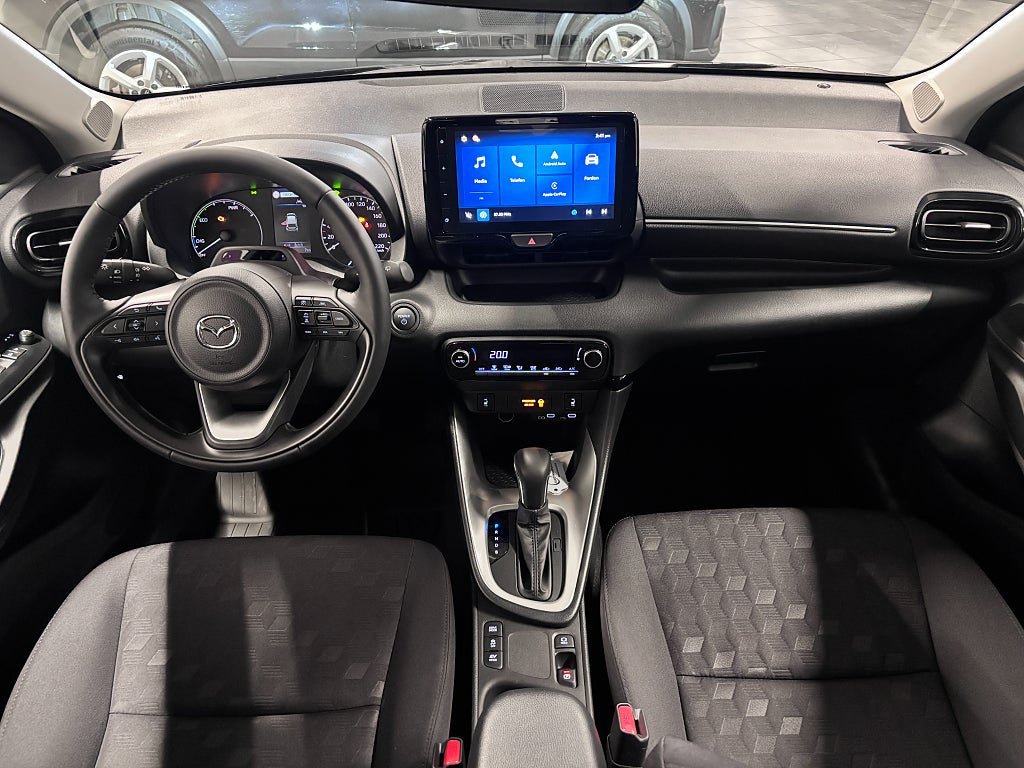 Vehicle Image 7