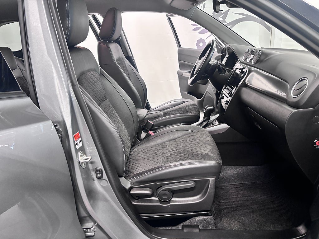 Vehicle Image 7