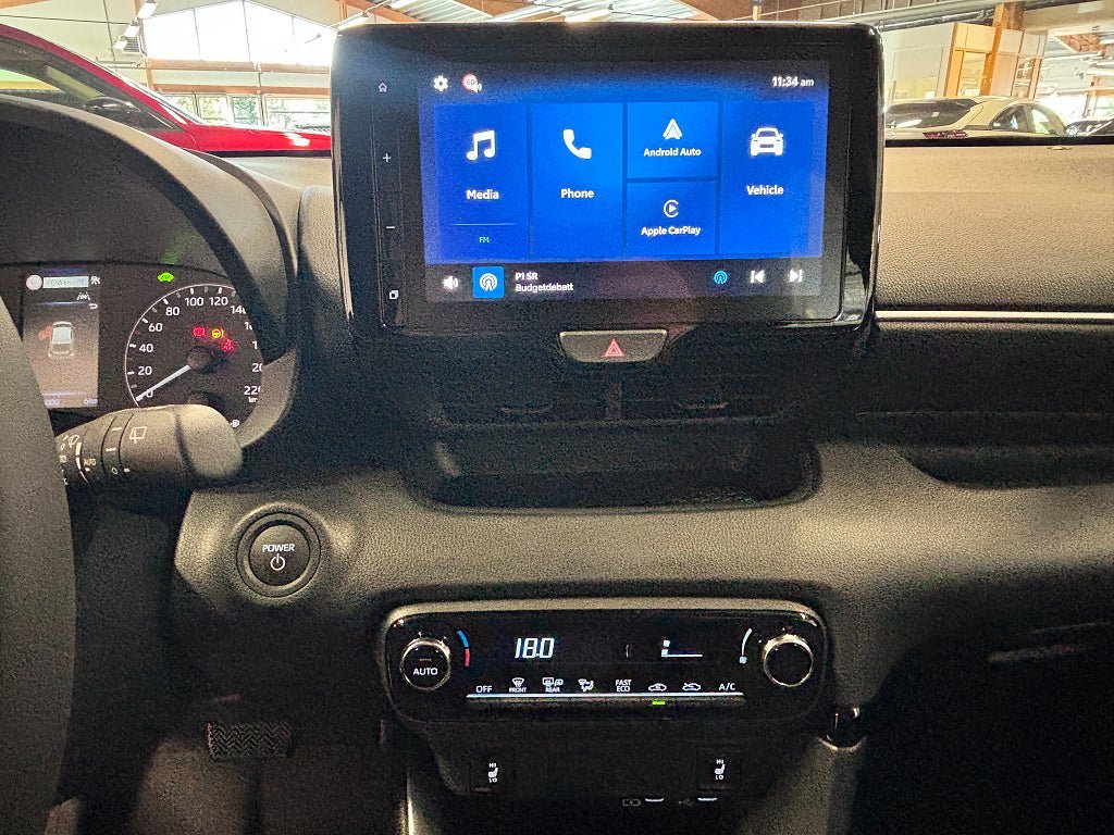 Vehicle Image 11
