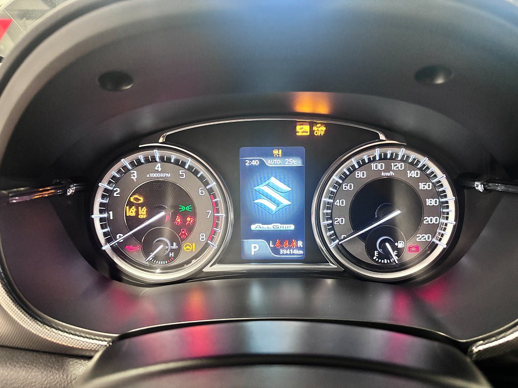 Vehicle Image 9