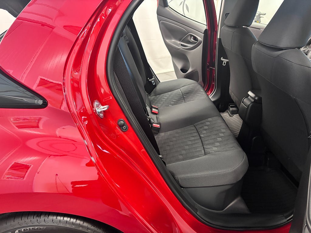 Vehicle Image 15