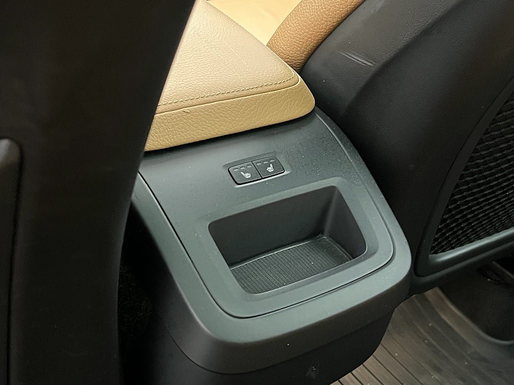Vehicle Image 22
