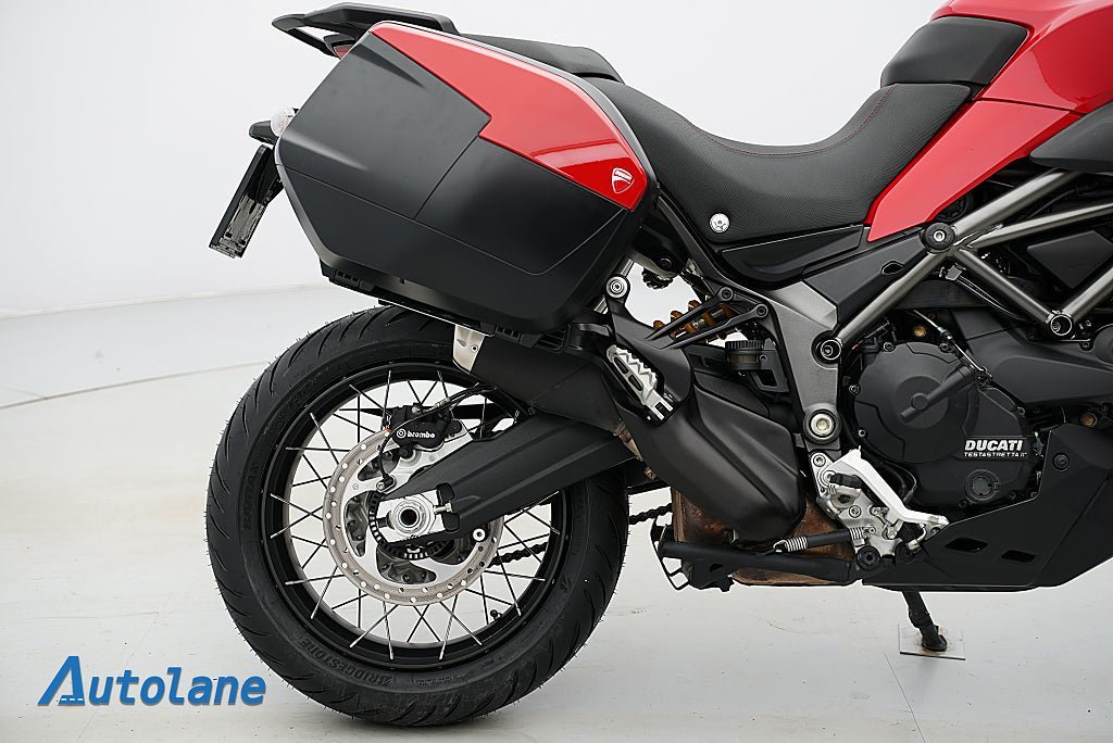 Vehicle Image 10
