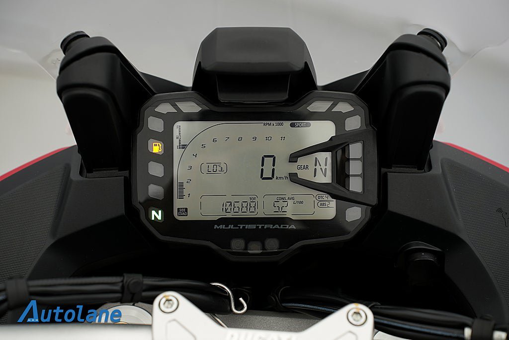 Vehicle Image 18
