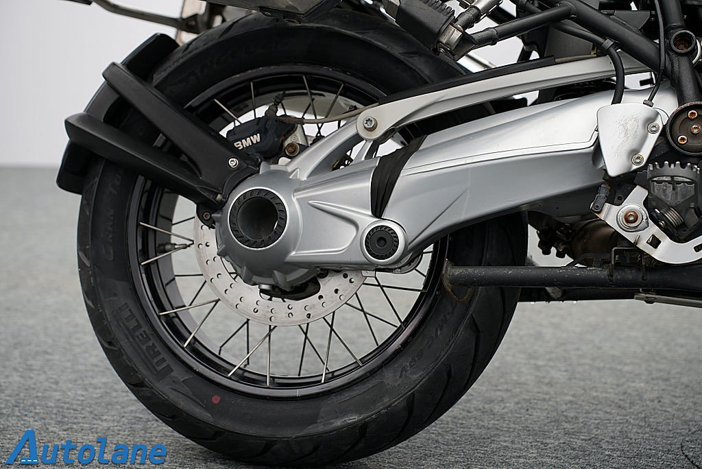 Vehicle Image 10