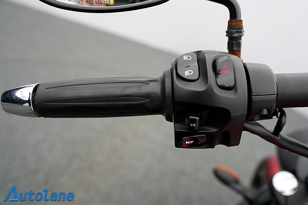 Vehicle Image 21