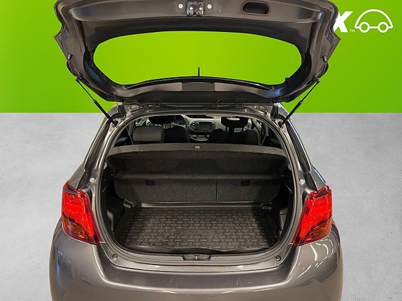 Vehicle Image 14
