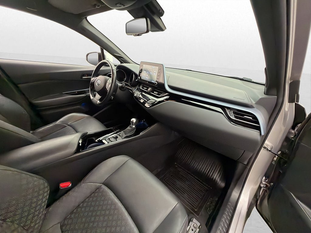 Vehicle Image 14
