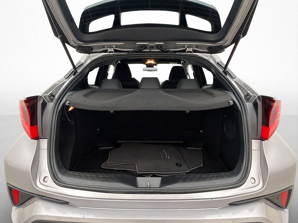 Vehicle Image 17
