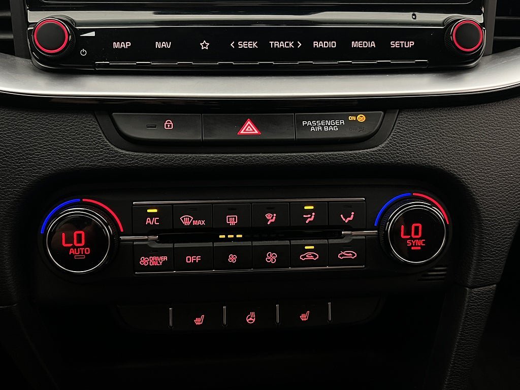 Vehicle Image 26