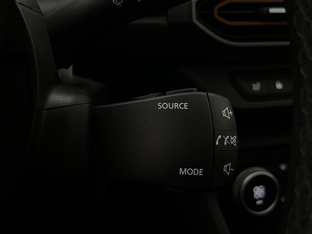 Vehicle Image 29