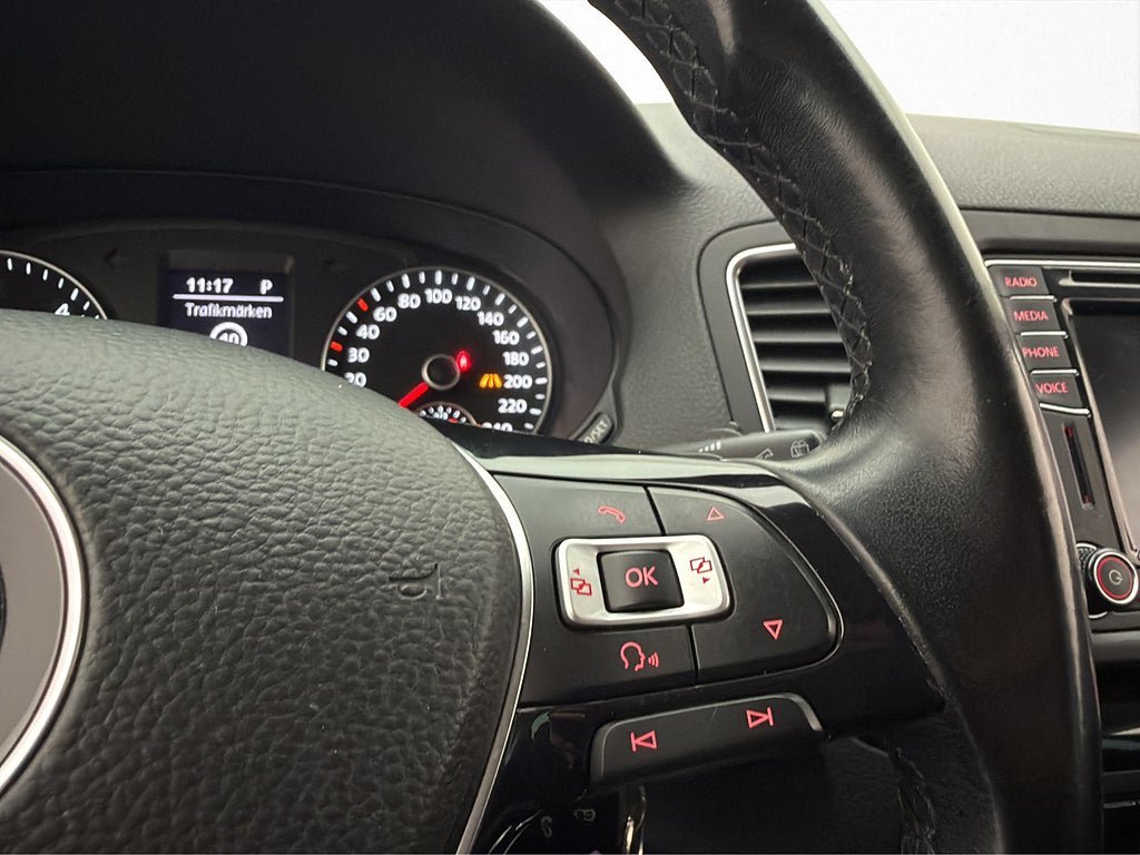 Vehicle Image 28