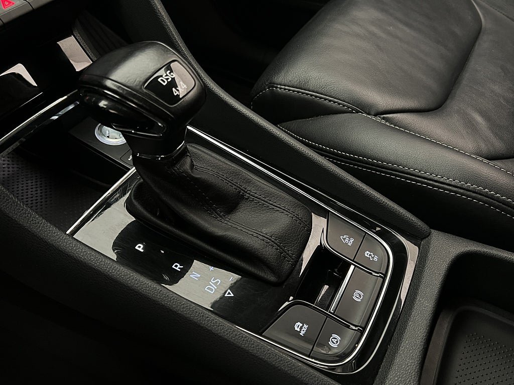 Vehicle Image 33