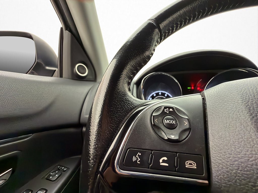 Vehicle Image 14