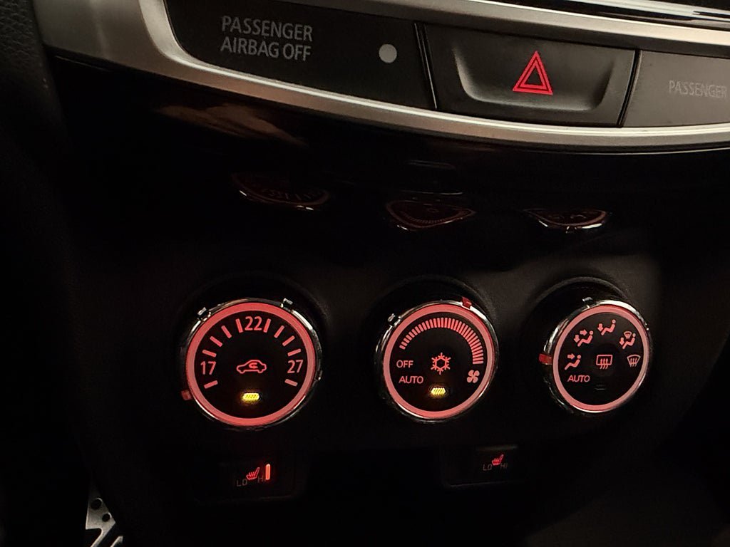 Vehicle Image 21