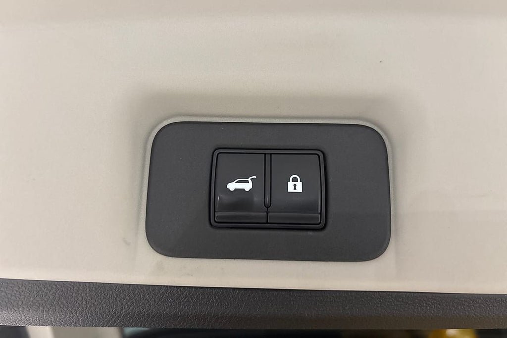 Vehicle Image 22