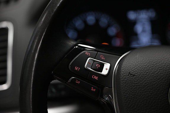 Vehicle Image 28