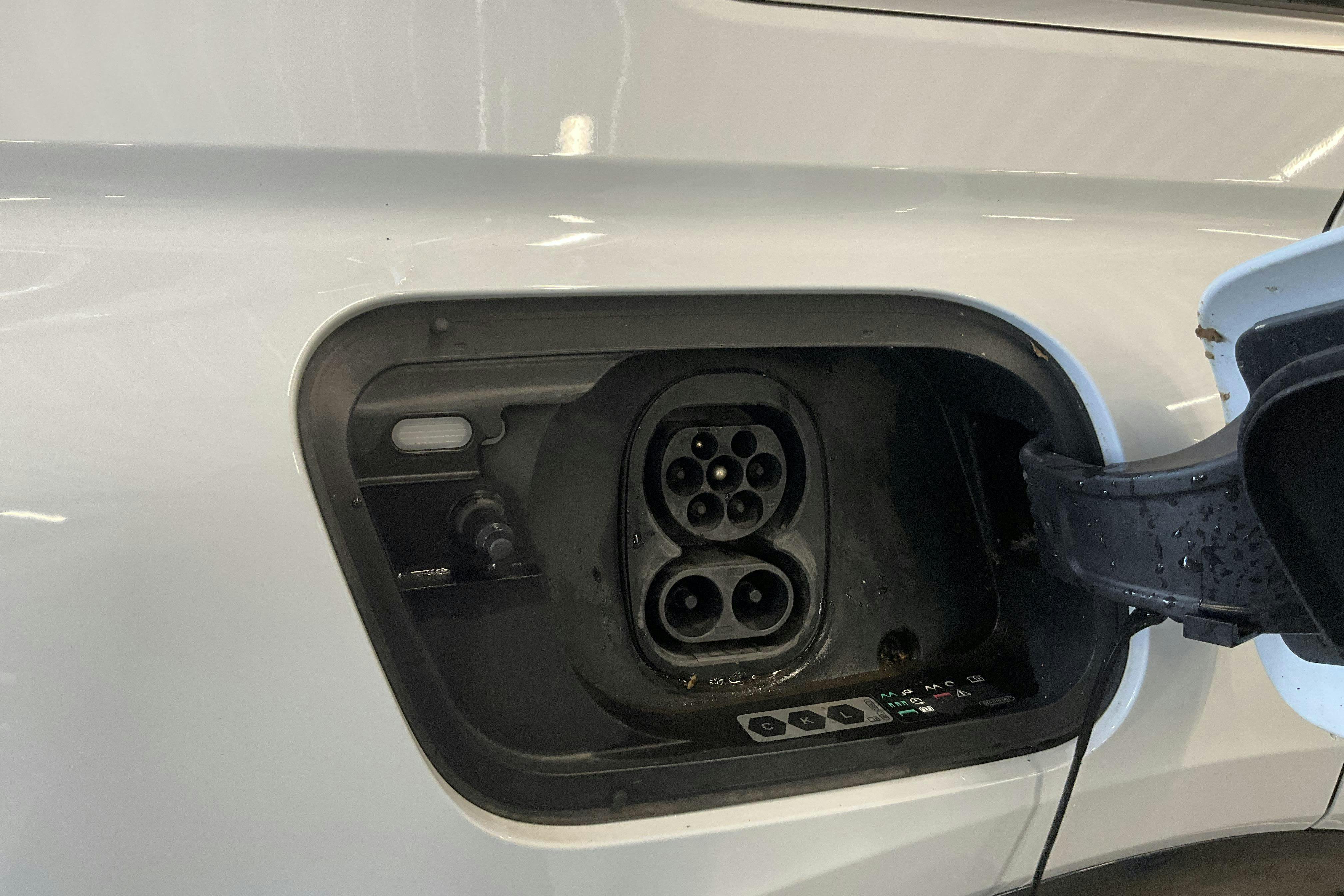 Vehicle Image 18