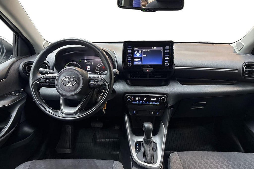 Vehicle Image 10