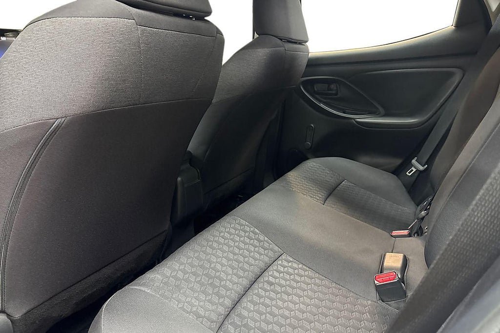 Vehicle Image 13